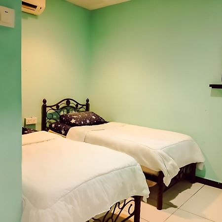 Brilliant Empire Hotel Malacca Esterno foto