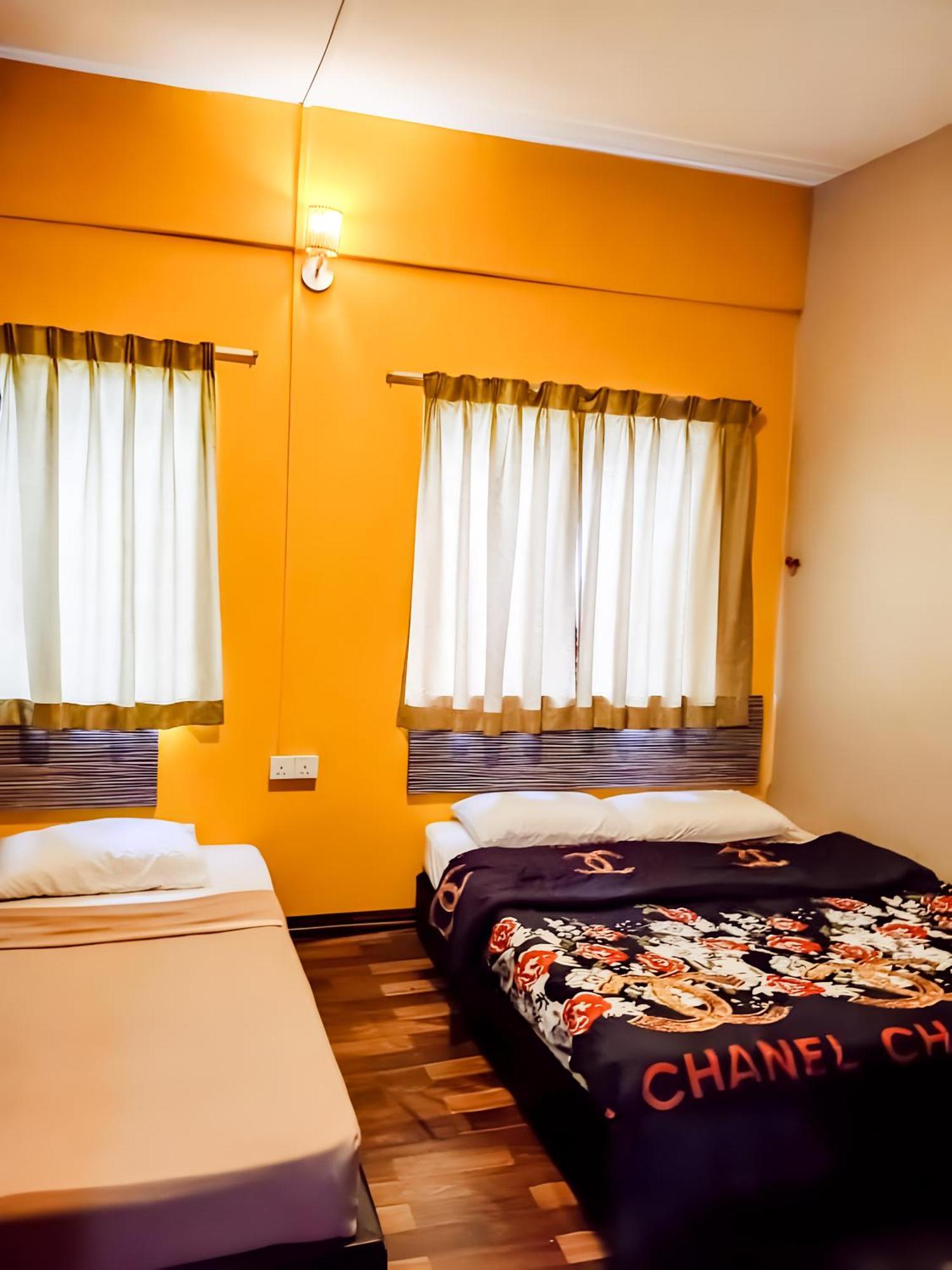 Brilliant Empire Hotel Malacca Esterno foto