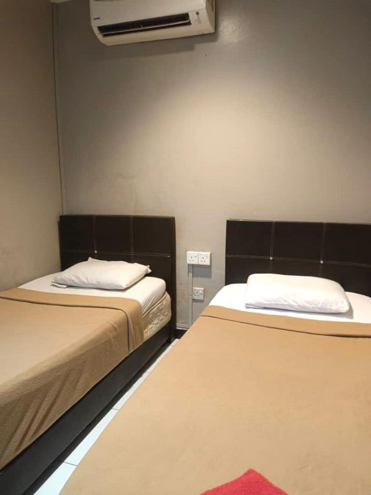 Brilliant Empire Hotel Malacca Esterno foto